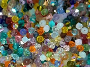 PrBIC-04-MIX Mixed Colors Preciosa bicones 4 mm 25 stuks - Afbeelding 1