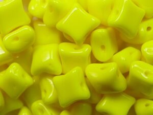 WD-83120 Opaque Yellow Wibeduo 8x8 mm 10 Pc.