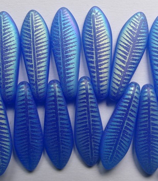 0090500 Matte Alabaster Indigo Full AB Feather Dagger Beads color 62010-28773F