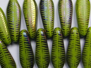 0100624 Opaque Olivine Full Sliperit Feather Dagger Beads 16x5 mm 20 Pc.
