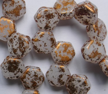 HON-03000-94412 Chalk White Copper Splash Honeycomb Beads 6 mm color 03000-94412