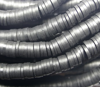 KTH6-14 katsuki heishi disc beads zwart