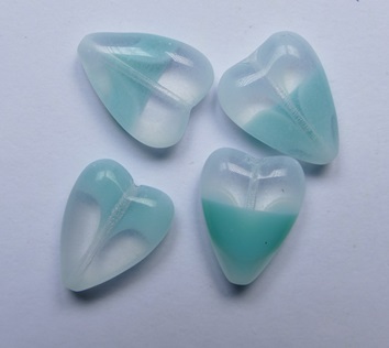 0100628 Crystal Aqua Green Opal Melee Heart Bead 16x13 mm color R0631