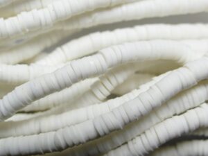 KTH4-02 Off-White Katsuki Heishi Disc Beads 4 mm