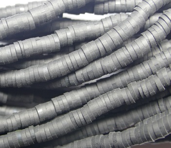 KTH4-41 katsuki heishi disc beads 4 mm Zwart