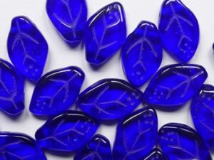 0090511 Dark Royal Blue Small Leaves, blaadjes 12x7 mm 25 stuks
