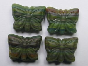 0100630 Opaque Striped Green Melee Butterfly Beads 15x12 mm 5 stuks