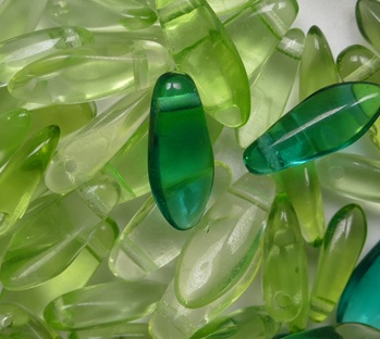 0100634 Lush Meadow Czech Glass Small Dagger Beads 12x5 - 10x3 mm