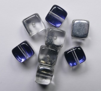 0150215 Backlit Periwinkle Czech Glass Cube Beads 9x9x8 mm