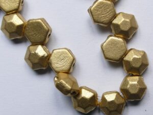 C-HON-00030-01710 Matte Metallic Flax Chiseled Honeycomb Jewel Beads, 30 stuks
