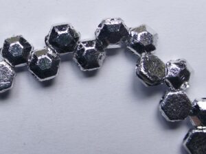C-HON-00030-27000 Full Labrador Chiseled Honeycomb Jewel Beads, 30 stuks