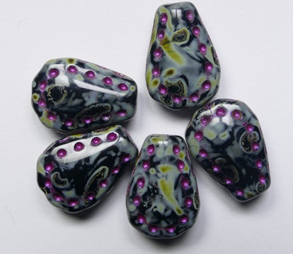 0010550 Jet Travertin Hot Pink Washed Lacy Tear Beads color 23980-86800-43807
