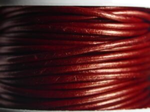 IL-2-MMR Metallic Moroccan Red Indiaas leer rond 2 mm, 50 cm