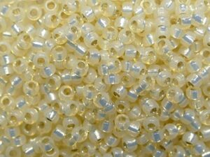 M-11-0577 Alabaster Silver Lined Dyed Buttercream 10 gram