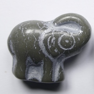 0020335 Opaque Grey Silver Washed Elephant Bead 20x21 mm color 43030-54301