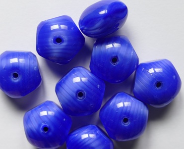 0090515 Silk Shine Striped Opaque Sapphire 5-cut Donut 9x14 mm color 36023