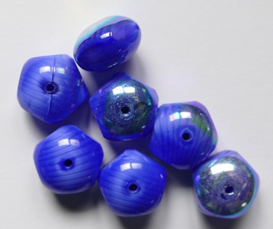 0090516 Silk Shine Striped Opaque Sapphire AB 5-cut Donut 9x14 mm color 36026-28701