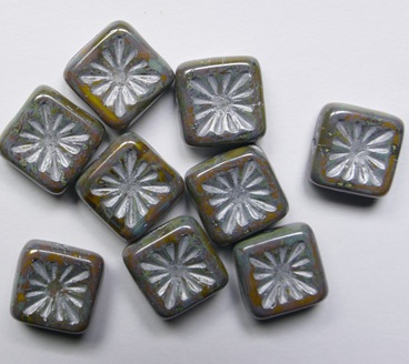 0100640 Opaque Yellow Travertin Silver Washed Squared Kiwi Beads color 83120-86800-54301
