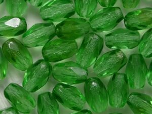 0100645 Green Oval Facet 6 x 4 mm. 25 Pc.