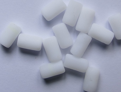 0140309 Matte Chalk White Staafje 5x9 mm color 03000-84100
