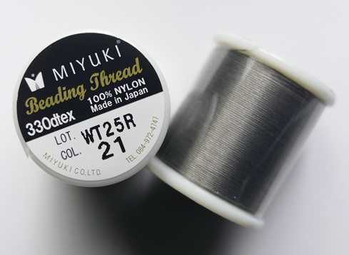 MD-21 medium grijs Miyuki Beading Thread