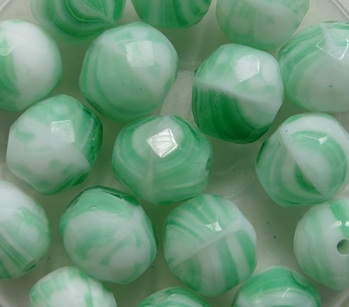 FP1-08-55000 Green Agate Czech Glass Facet Firepolish 8 mm color 55000