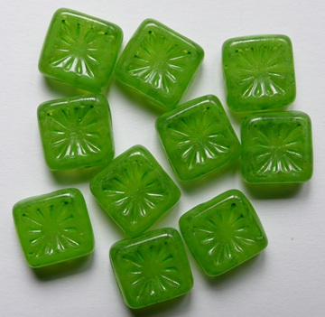 0100655 Olivine Green Washed Squared Kiwi Bead color 50220-33311