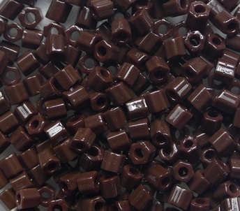 TH-08-0046 Opaque Oxblood Toho hexagon 8-0 color 46