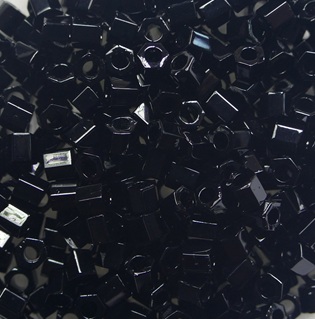 TH-08-0049 Opaque Jet Toho hexagon 8-0 color 49