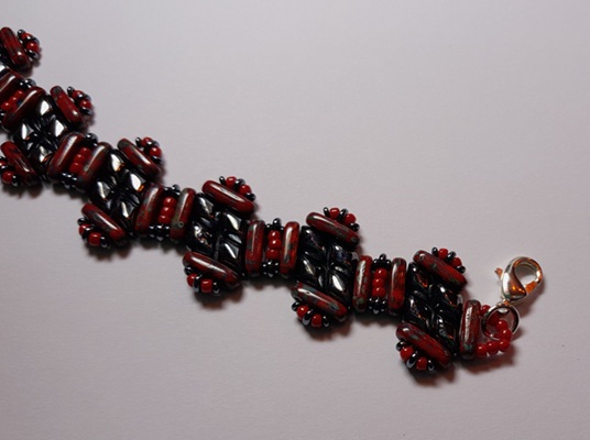 rhombus bracelet volcano