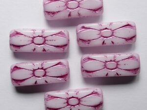 White Alabaster Hot Pink Washed Flower Rectangle kralen