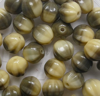 Ivory-Clay Melon Beads 6 mm Ivory-Clay Melon Beads 6 mm