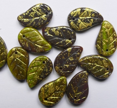 Mixed Greens Gold Splattered 14x9 mm color x2826-47901 Mixed Greens Gold Splattered Blaadje