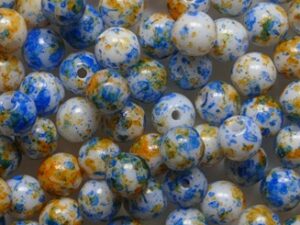 04-R-02010-48512 White Alabaster Blue-Orange Splatter Druk Round Glass beads 4 mm