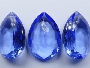 PE-25x18-SAP Sapphire Czech Glass Pear Doublette Cabochon