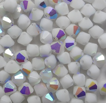 04-MC-03000-28701 Chalk White AB bicones 4 mm
